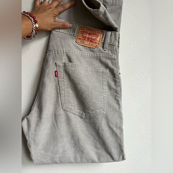 Levis 559 Relaxed Fit Corduroy - Picture 1 of 3